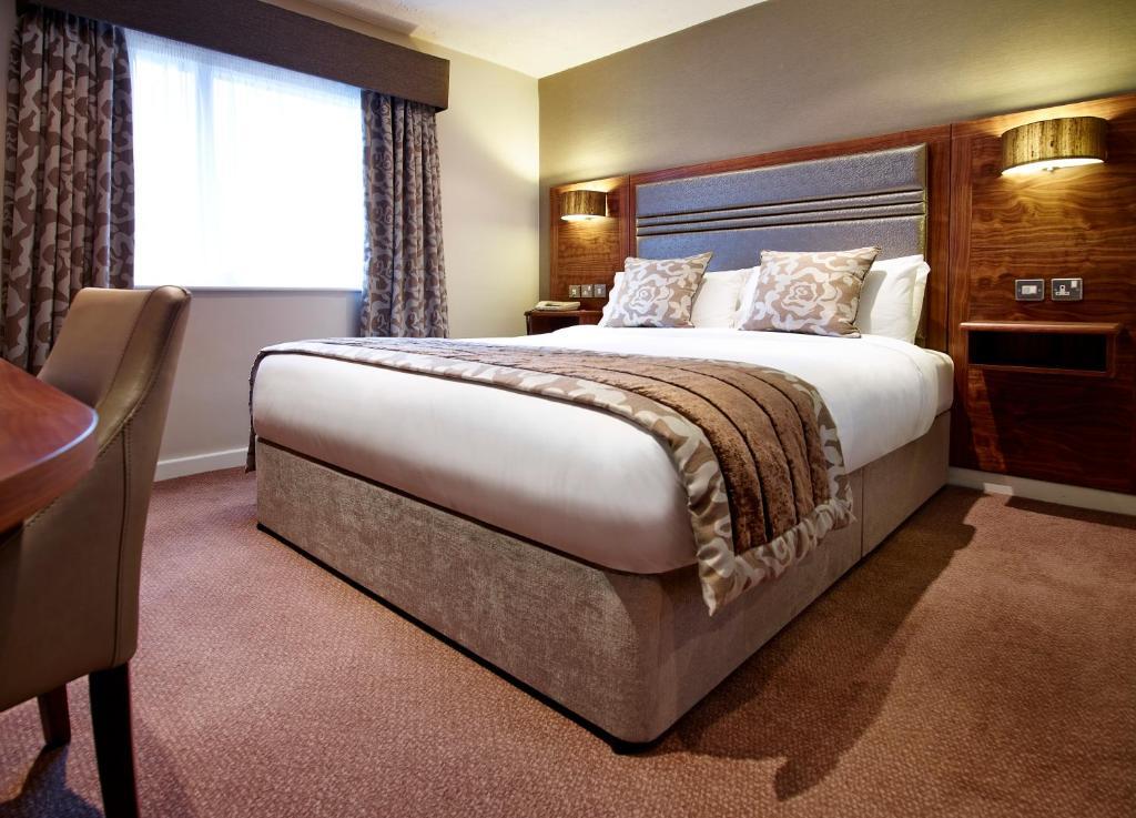 The Briar Court Hotel Huddersfield Ruang foto